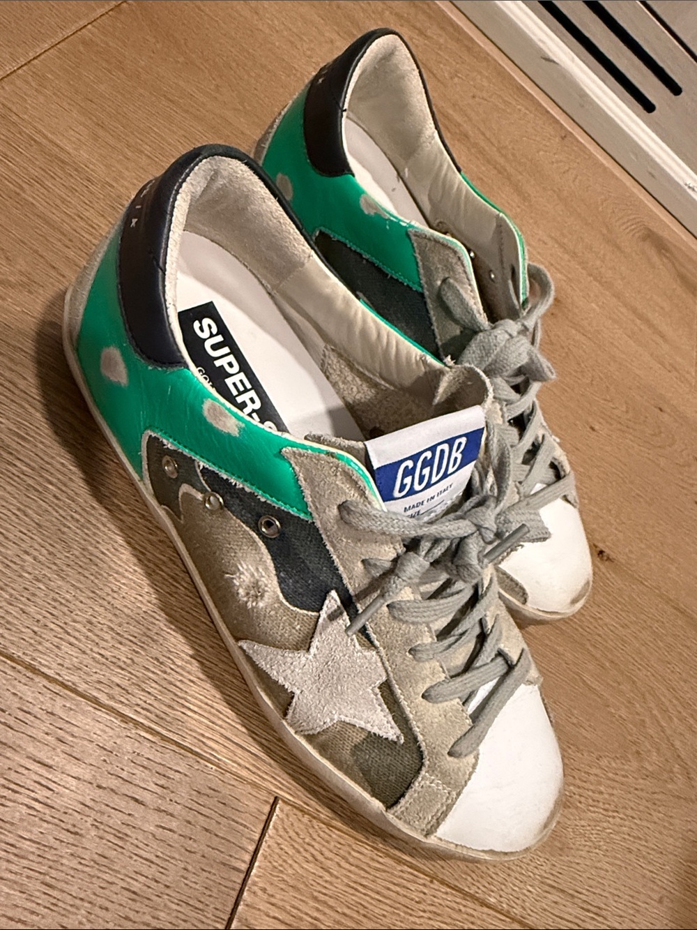 Golden Goose Sneakers